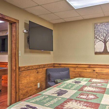 Pigeon Forge Cabin With Hot Tub And Mountain Views! Exterior photo